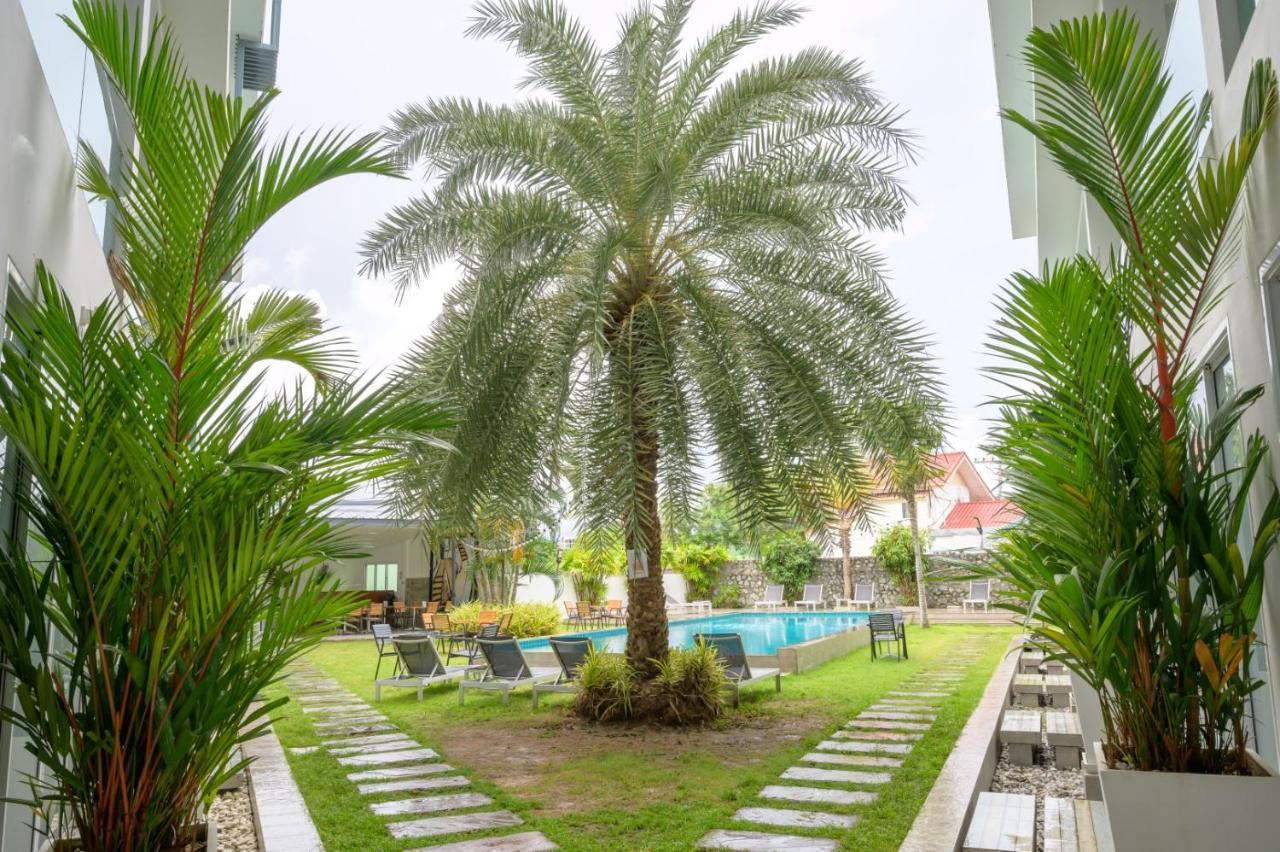 Cozy Resort, A Boutique Hotel Pattaya Exterior photo