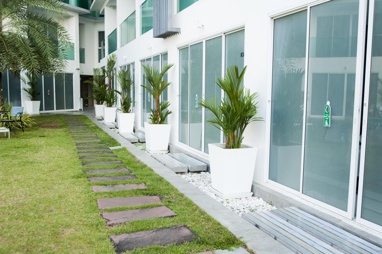 Cozy Resort, A Boutique Hotel Pattaya Exterior photo